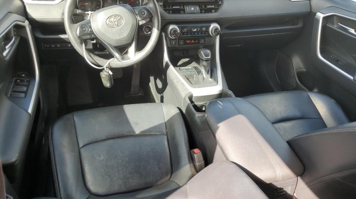 Toyota RAV4 XLE PREMIUM 2019
