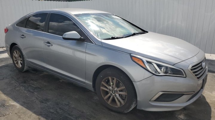 Hyundai SONATA SE 2017