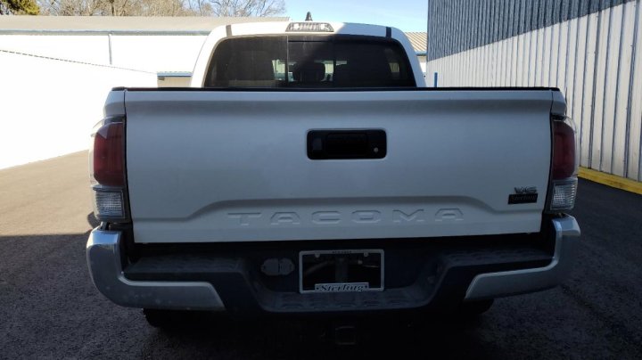 Toyota TACOMA DOUBLE CAB 2020
