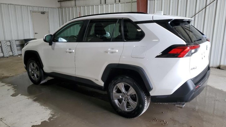 Toyota RAV4 XLE 2023
