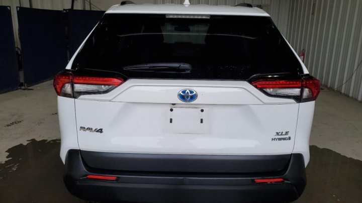 Toyota RAV4 XLE 2023