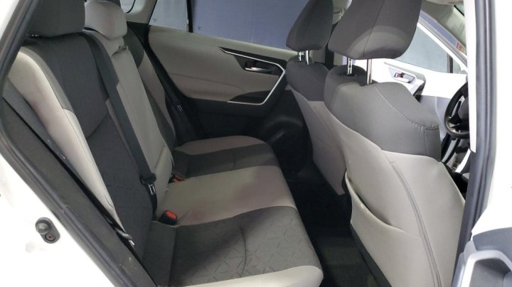 Toyota RAV4 XLE 2023
