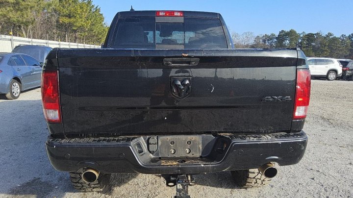 RAM 1500 SLT 2018