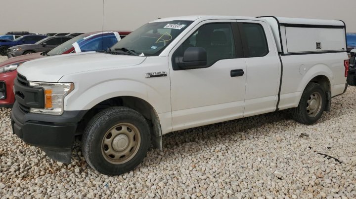 Ford F-150 SUPER CAB 2018