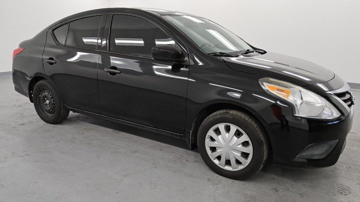 Nissan Versa S 2016