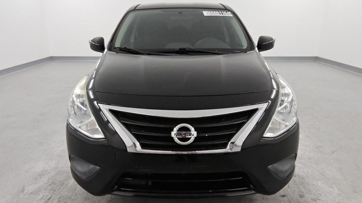 Nissan Versa S 2016