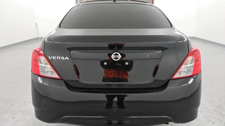 Nissan Versa S 2016