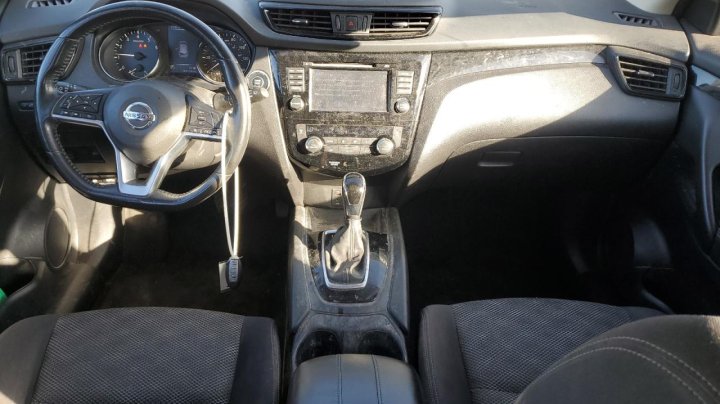 Nissan Rogue Sport S 2018