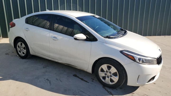 KIA FORTE LX 2017