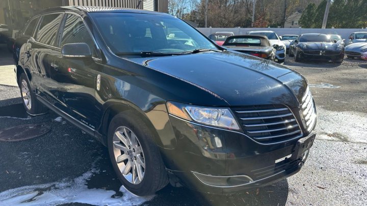 Lincoln MKT  2018