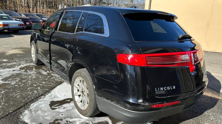 Lincoln MKT  2018