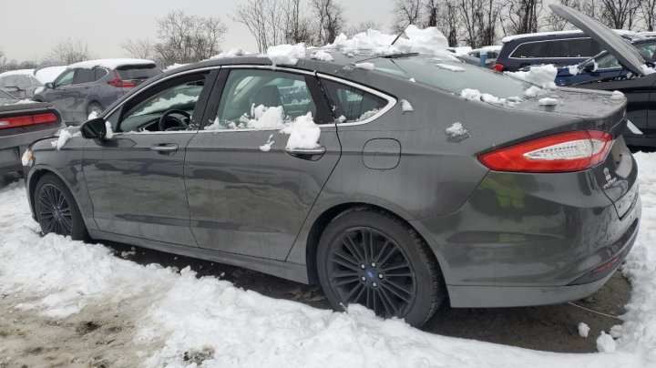 Ford FUSION SE 2016