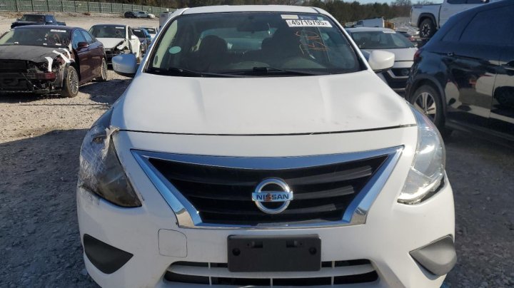 Nissan Versa S 2019