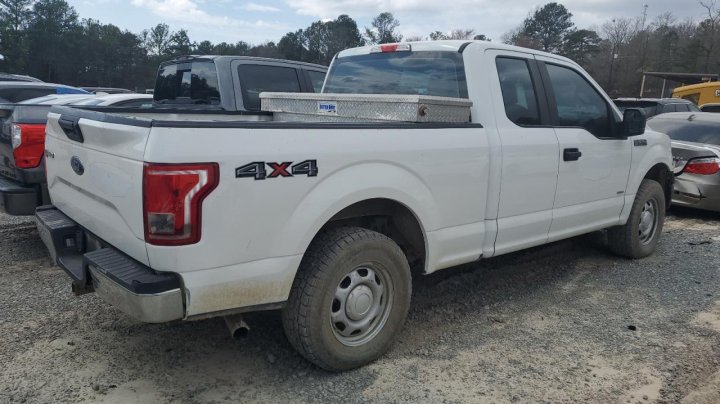 Ford F-150 SUPER CAB 2016