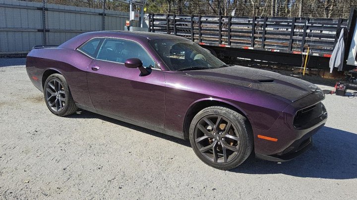 Dodge Challenger SXT 2021