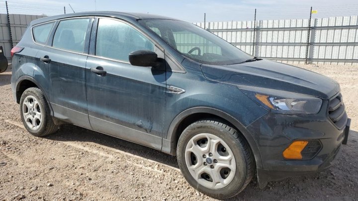 Ford Escape S 2019