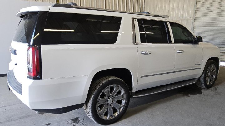 GMC YUKON XL DENALI 2016