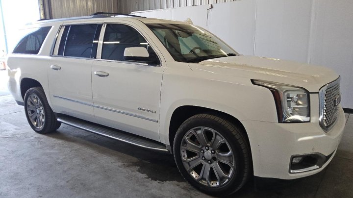 GMC YUKON XL DENALI 2016