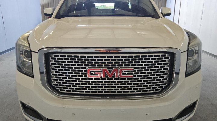 GMC YUKON XL DENALI 2016