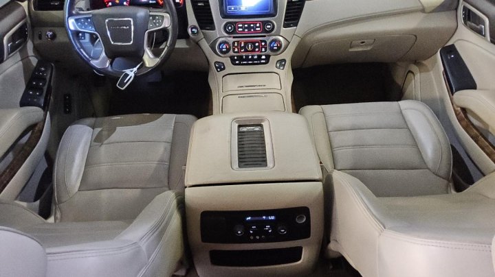 GMC YUKON XL DENALI 2016