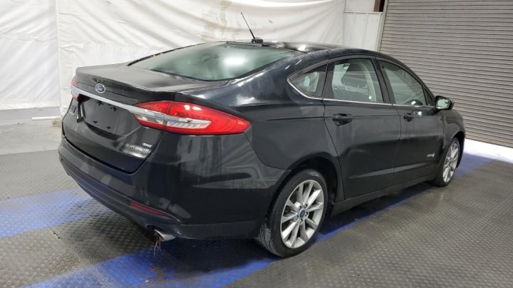Ford FUSION SE HYBRID 2017