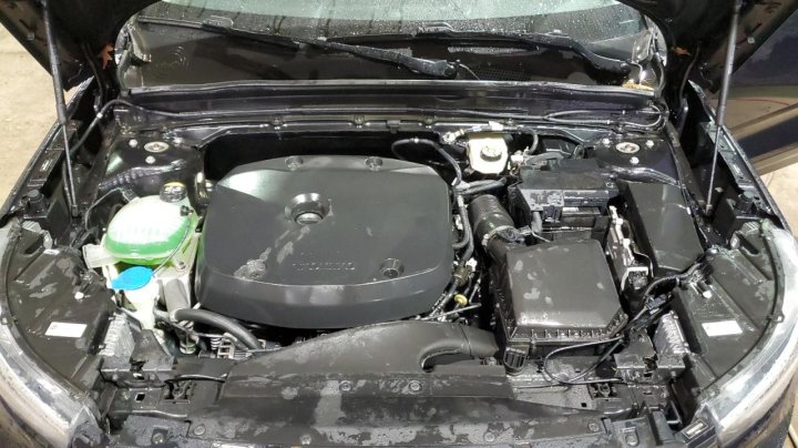 Volvo XC40 T5 MOMENTUM 2022