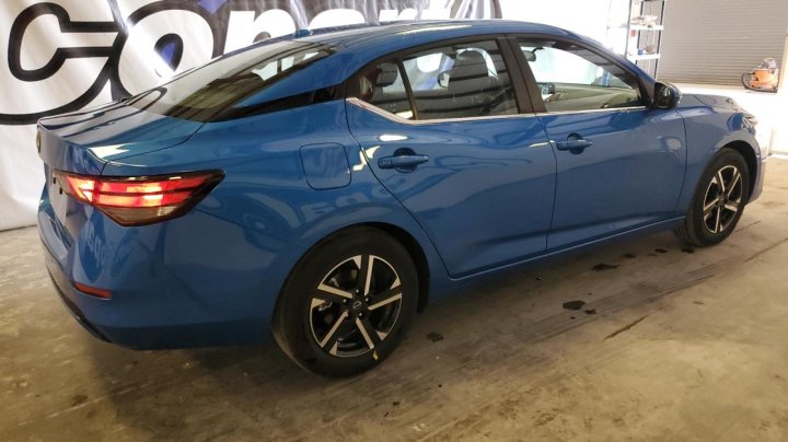 Nissan Sentra SV 2025