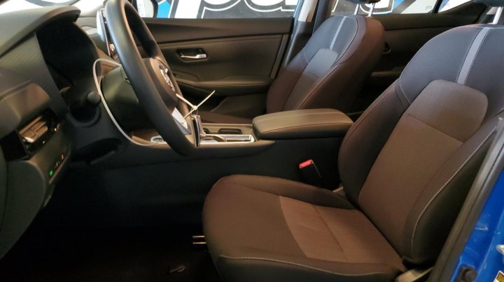 Nissan Sentra SV 2025