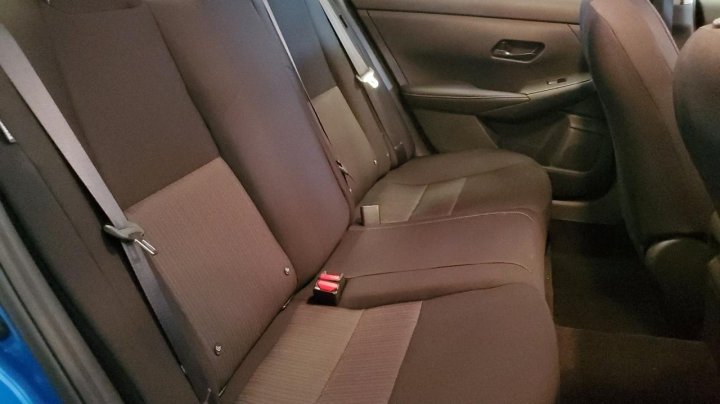 Nissan Sentra SV 2025