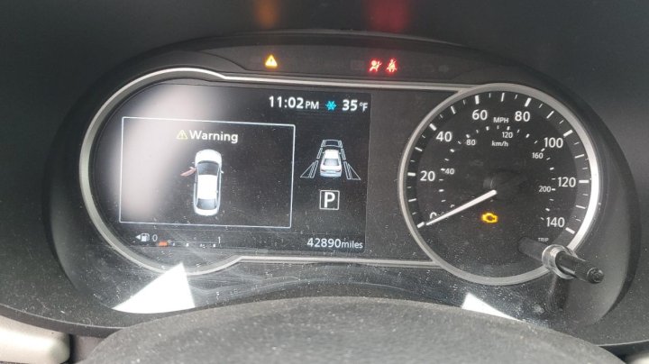 Nissan Versa SV 2020
