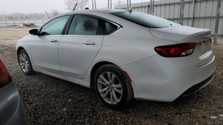 CHRYSLER 200 LIMITED 2016