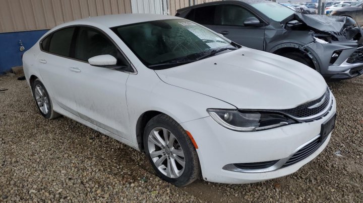 CHRYSLER 200 LIMITED 2016