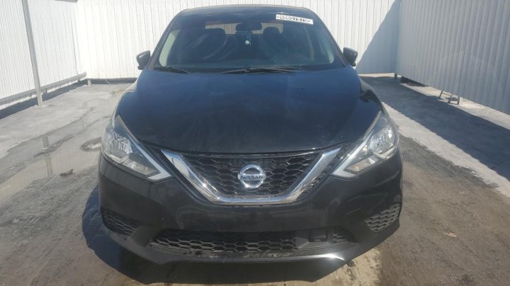 Nissan Sentra S 2018
