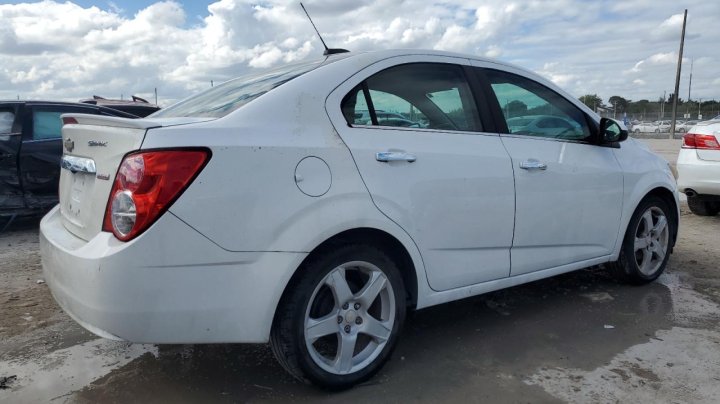 Chevrolet Sonic LTZ 2016