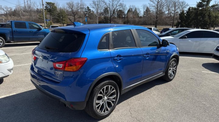 Mitsubishi Outlander ES 2017