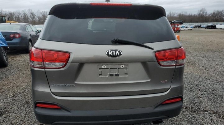 KIA Sorento LX 2017