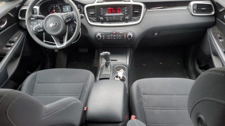 KIA Sorento LX 2017