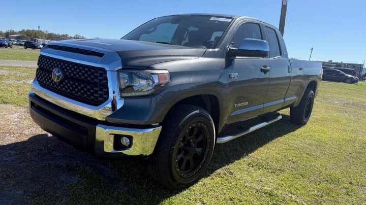 Toyota TUNDRA DOUBLE CAB SR 2020