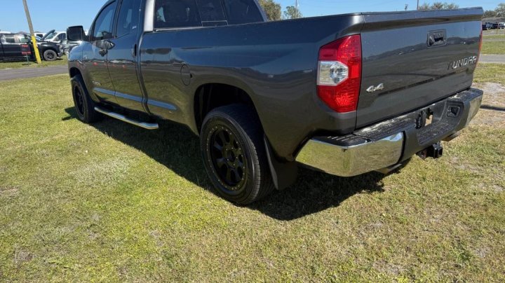 Toyota TUNDRA DOUBLE CAB SR 2020