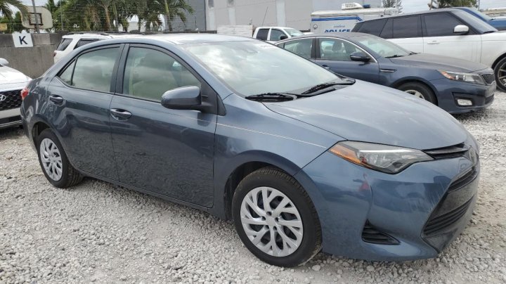 Toyota Corolla L 2018