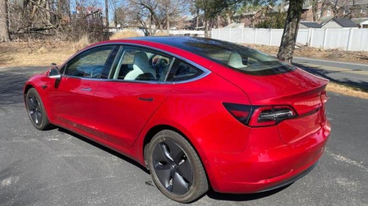Tesla Model 3  2018