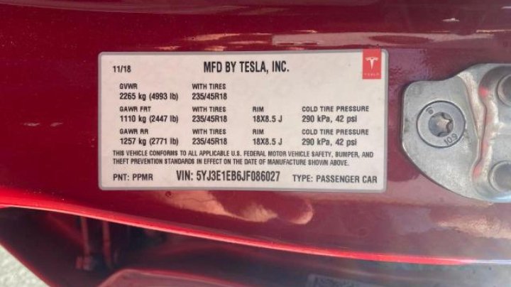 Tesla Model 3  2018