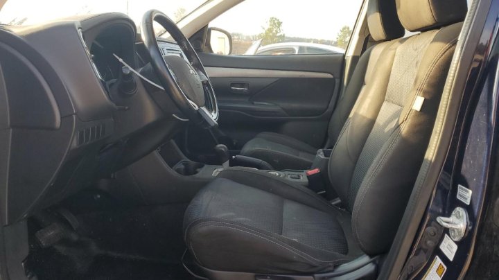Mitsubishi Outlander SE 2016