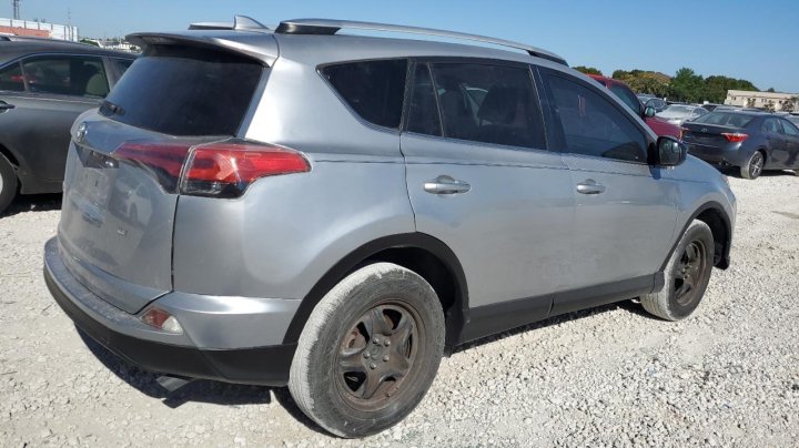 Toyota RAV4 LE 2016