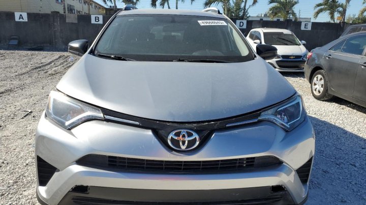 Toyota RAV4 LE 2016