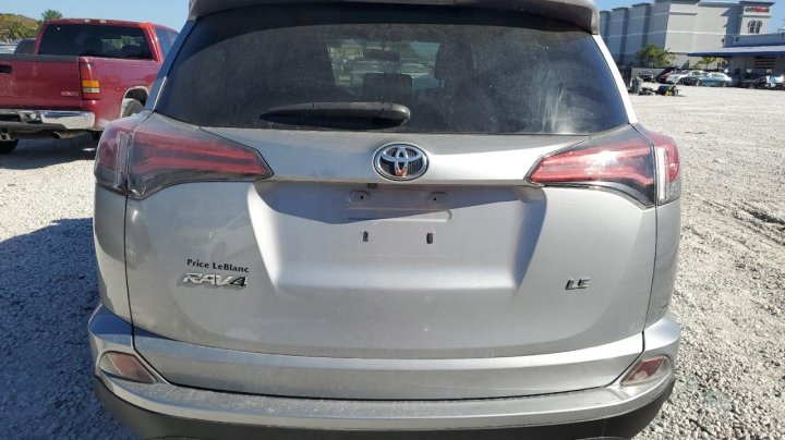 Toyota RAV4 LE 2016