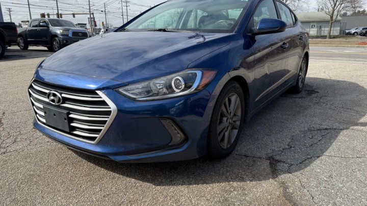Hyundai Elantra SEL 2018