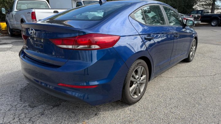 Hyundai Elantra SEL 2018