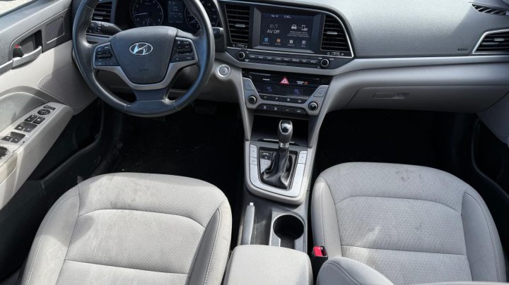 Hyundai Elantra SEL 2018
