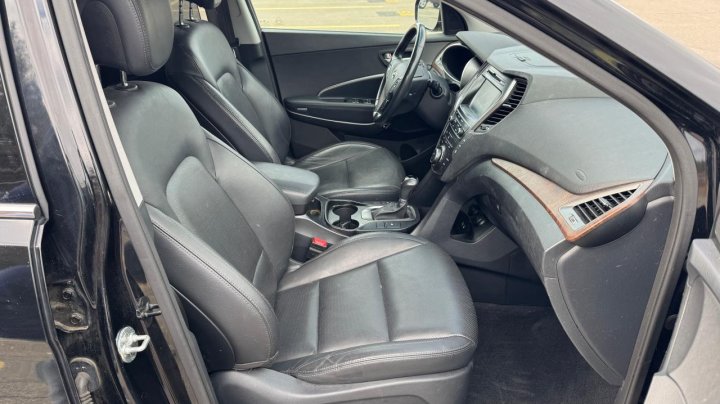 Hyundai Santa Fe SE 2019